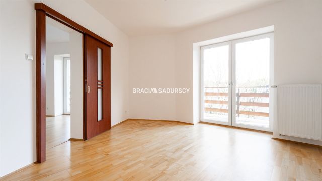 bliźniak, 6 pokoi Kokotów. Zdjęcie 4