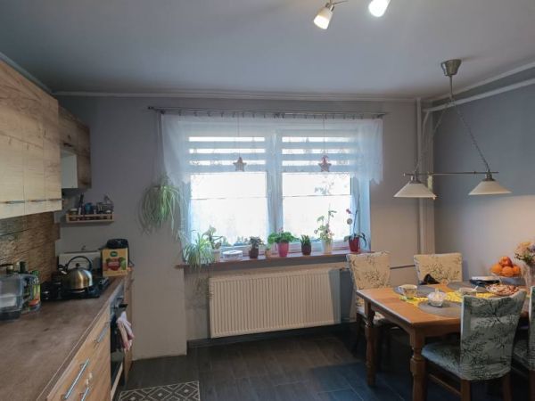 dom wolnostojący, 4 pokoje Starzyny. Zdjęcie 4