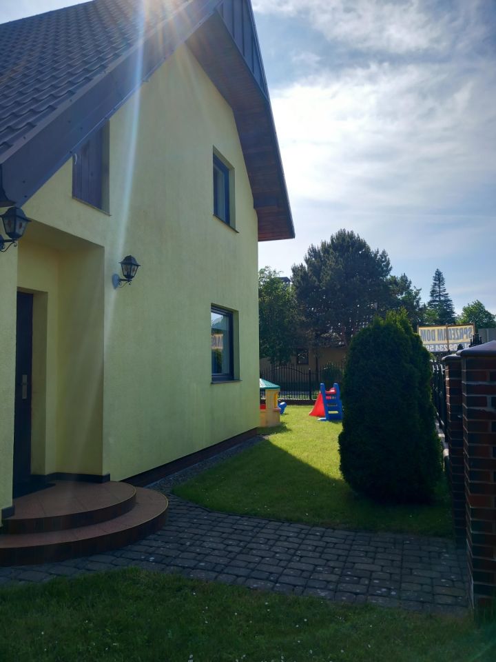 dom wolnostojący, 7 pokoi Rowy, ul. Jarzębinowa. Zdjęcie 9