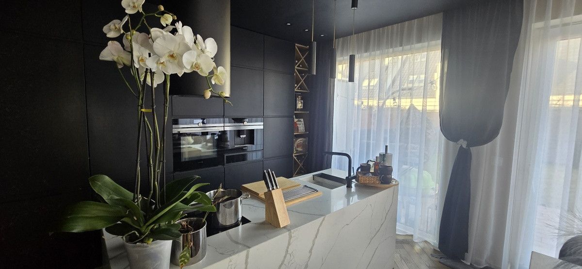 dom szeregowy, 5 pokoi Radomierzyce, ul. Różana. Zdjęcie 9