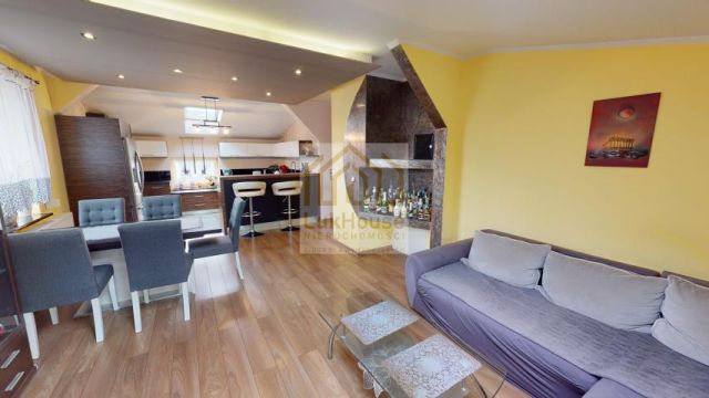 dom wolnostojący, 6 pokoi Tarnowskie Góry, ul. Michała Wolskiego. Zdjęcie 1