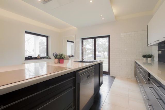 dom wolnostojący, 7 pokoi Wojnowice, ul. Miętowa. Zdjęcie 5