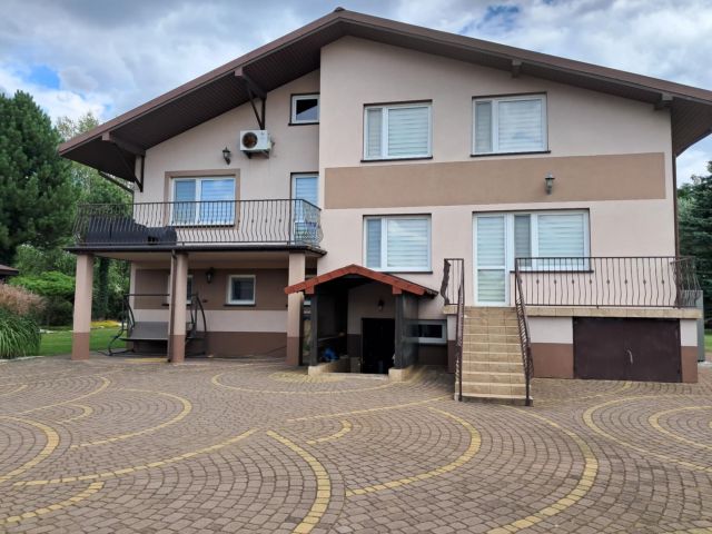 dom wolnostojący, 8 pokoi Radomsko Sucha Wieś, ul. Starowiejska. Zdjęcie 15