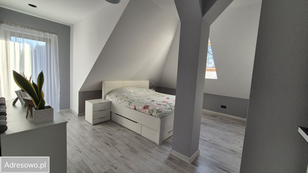 dom wolnostojący, 4 pokoje Gościęcice. Zdjęcie 8