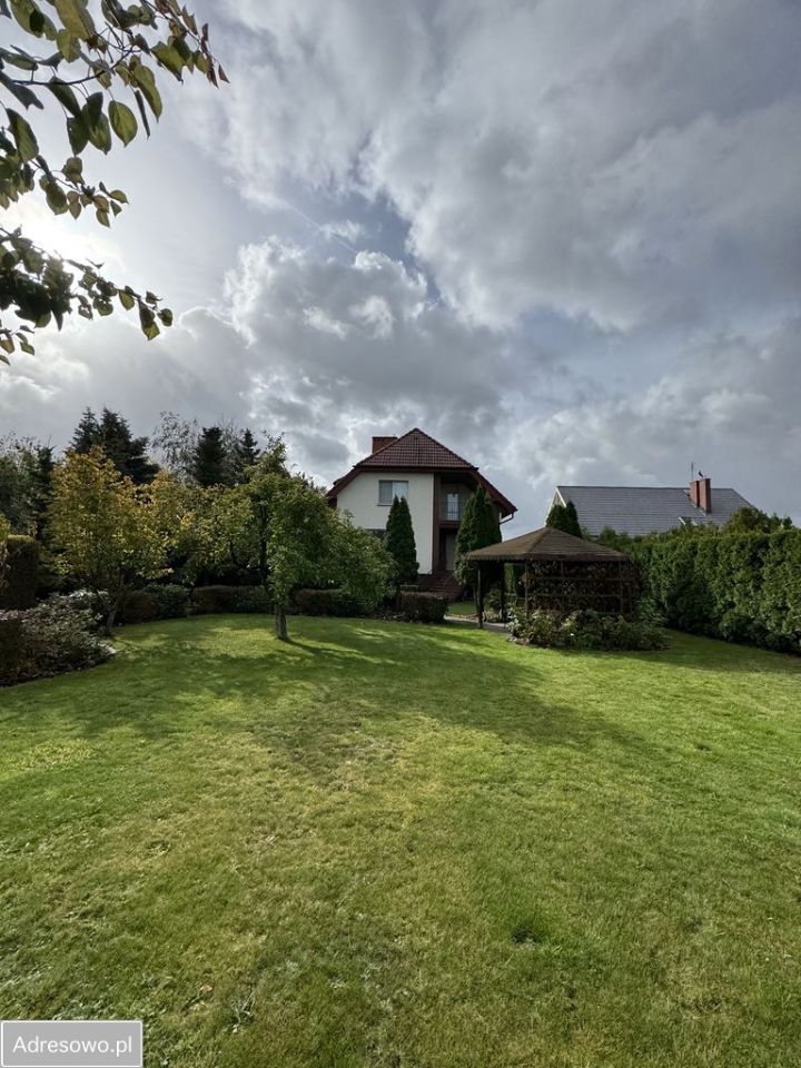 dom wolnostojący, 5 pokoi Węglew. Zdjęcie 2