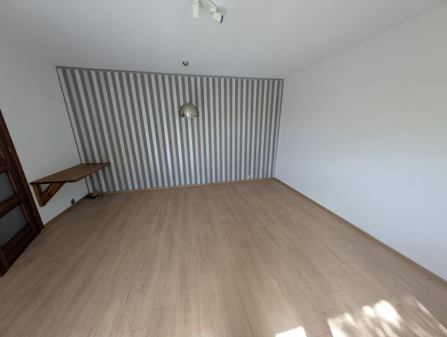 Mieszkanie 3-pokojowe Zduńska Wola, ul. Jarosława Iwaszkiewicza. Zdjęcie 14