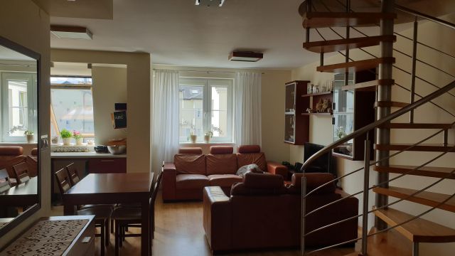 Mieszkanie 4-pokojowe Józefosław, ul. Kwadratowa. Zdjęcie 1