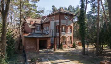 dom wolnostojący, 9 pokoi Podkowa Leśna