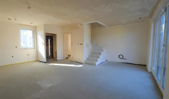 bliźniak, 4 pokoje Rzeszów, ul. Miejska