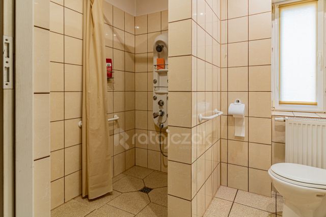 dom wolnostojący, 5 pokoi Kłodawa. Zdjęcie 8