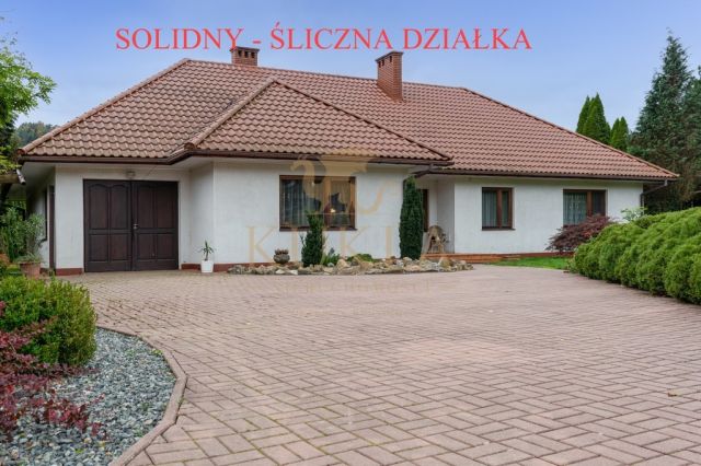 dom wolnostojący, 4 pokoje Chomranice. Zdjęcie 1