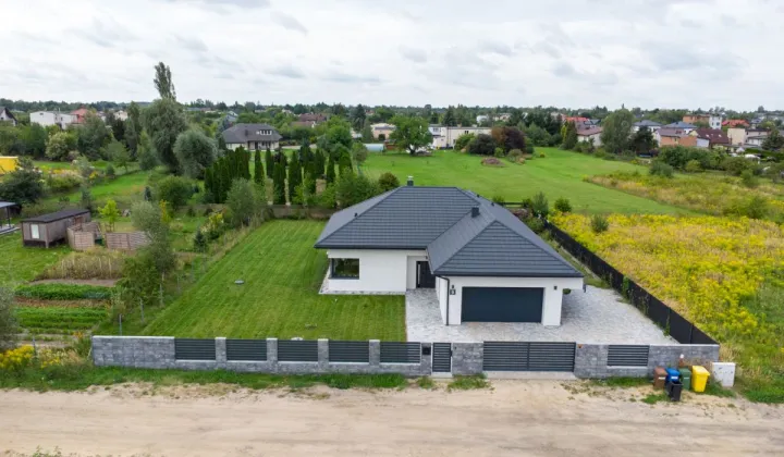 dom wolnostojący, 4 pokoje Ksawerów, ul. Topolowa