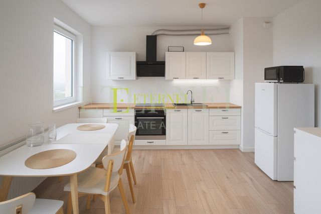 Mieszkanie 5-pokojowe Kraków Bieńczyce, os. Na Lotnisku. Zdjęcie 2