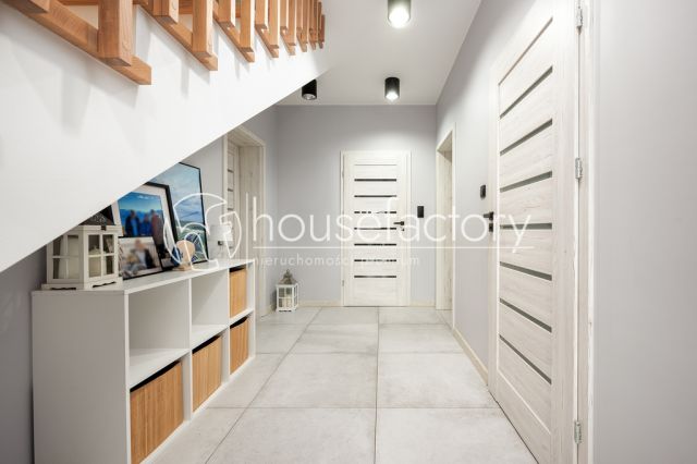 dom wolnostojący, 5 pokoi Leonardów. Zdjęcie 11