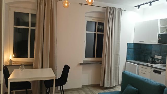 Mieszkanie 1-pokojowe Bardo, ul. Główna. Zdjęcie 1