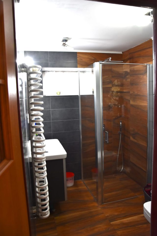 gospodarstwo, 6 pokoi Hucisko, ul. Kielecka. Zdjęcie 14