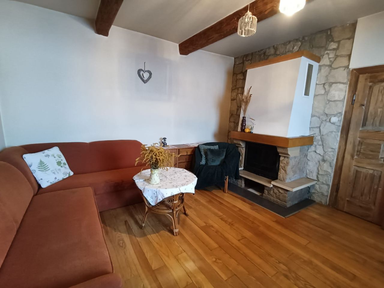 dom wolnostojący, 2 pokoje Czechów. Zdjęcie 4