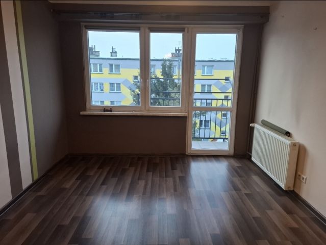 Mieszkanie 2-pokojowe Tarnów Grabówka, ul. Bitwy o Wał Pomorski. Zdjęcie 1