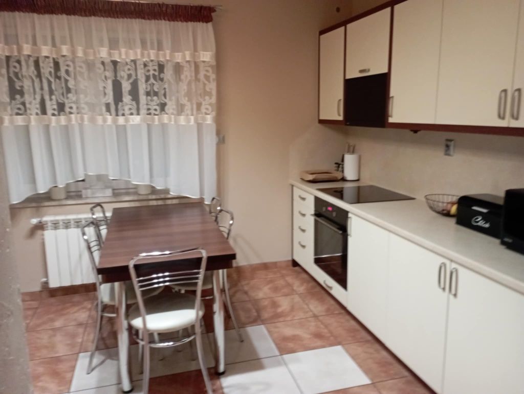 Mieszkanie 4-pokojowe Łomno. Zdjęcie 8