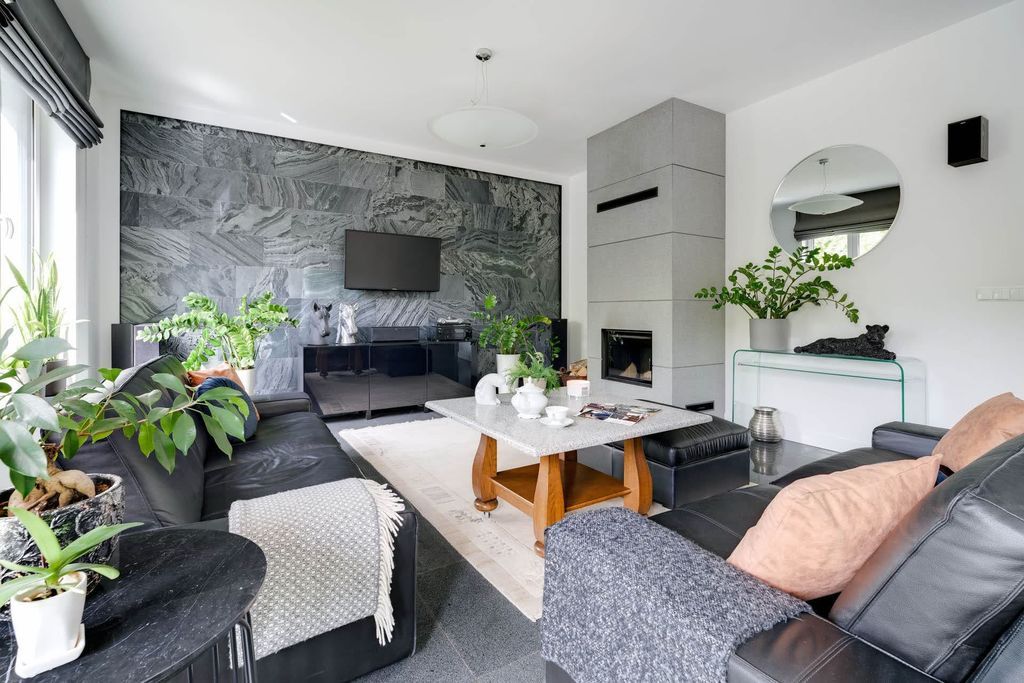 dom wolnostojący, 5 pokoi Brwinów, ul. Powstańców Warszawy. Zdjęcie 4