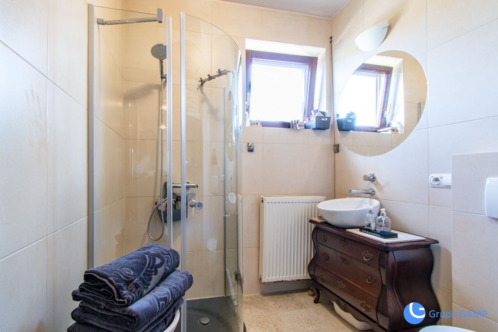 dom wolnostojący, 5 pokoi Kraków Dębniki, ul. por. Emira. Zdjęcie 16