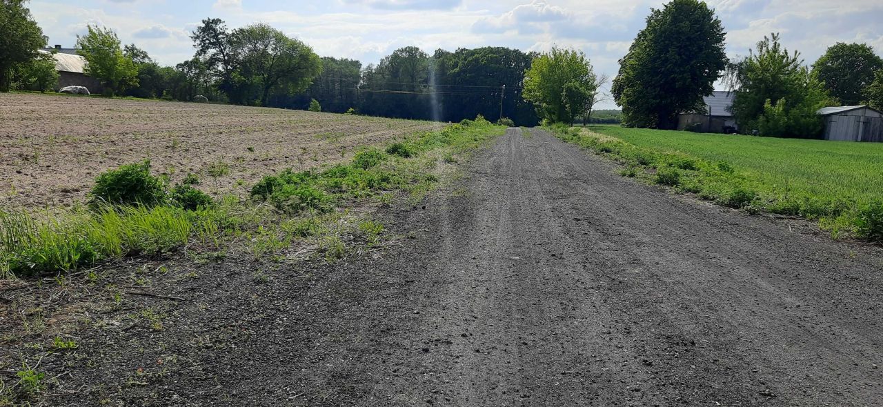Działka budowlana Strobów. Zdjęcie 1