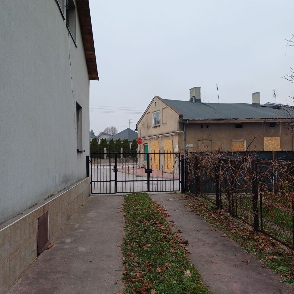dom wolnostojący Opoczno, ul. 1 Maja. Zdjęcie 2