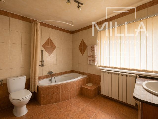 dom szeregowy, 6 pokoi Łódź Smulsko, ul. Hippiczna. Zdjęcie 9