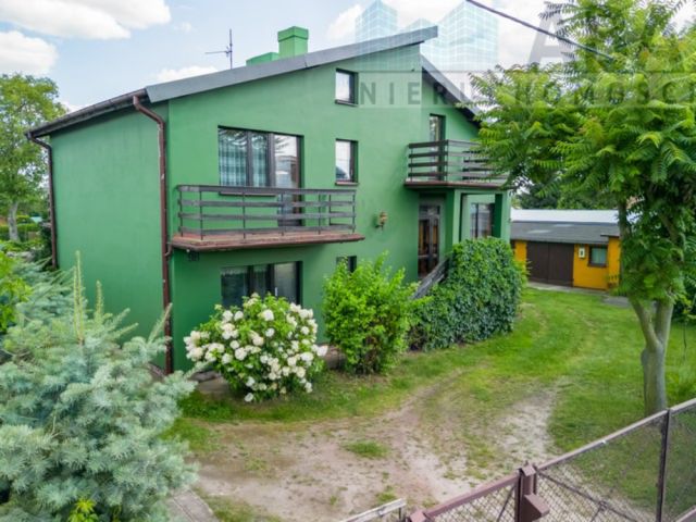 dom wolnostojący, 7 pokoi Słupca Centrum, ul. Romualda Traugutta. Zdjęcie 1