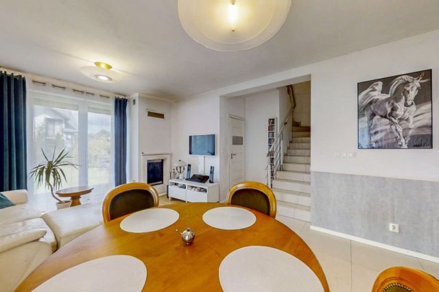 bliźniak, 4 pokoje Wiśniowa Góra. Zdjęcie 6