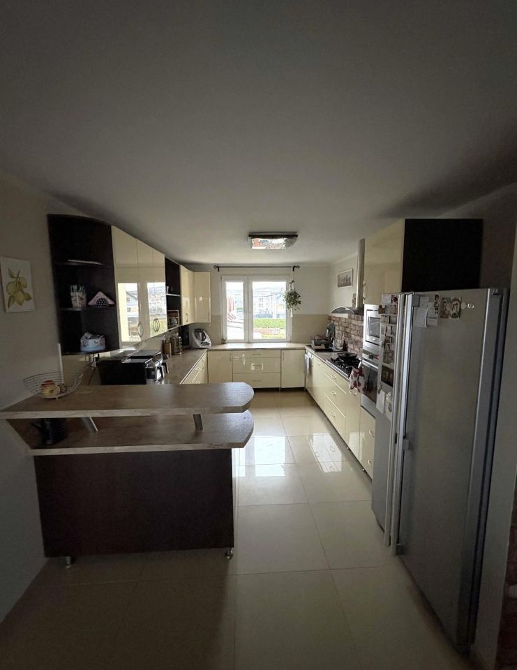 Mieszkanie 5-pokojowe Świebodzice Osiedle Piastowskie, ul. Królowej Jadwigi. Zdjęcie 4