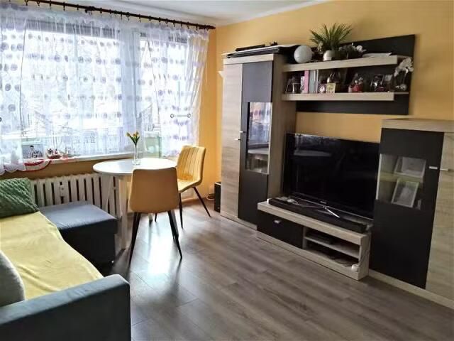 Mieszkanie 4-pokojowe Katowice Piotrowice, ul. Marcina Radockiego. Zdjęcie 2