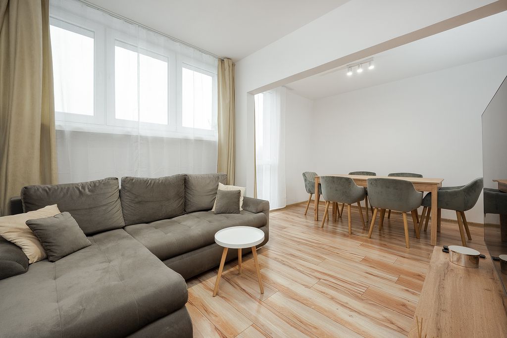 Mieszkanie 2-pokojowe Łódź Dąbrowa, rondo Władysława Broniewskiego. Zdjęcie 4