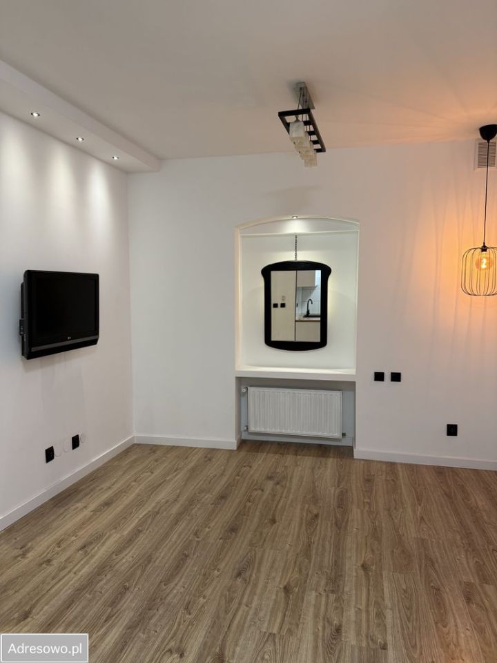 Mieszkanie 3-pokojowe Kożuchów, ul. Rynek. Zdjęcie 6