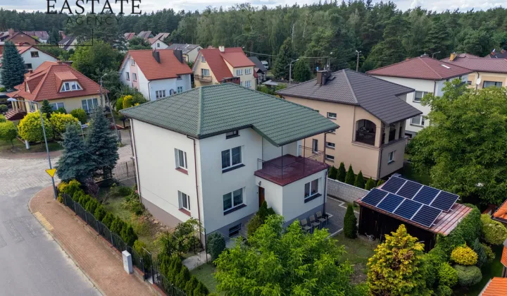 dom wolnostojący, 5 pokoi Kozienice, ul. Rodzinna