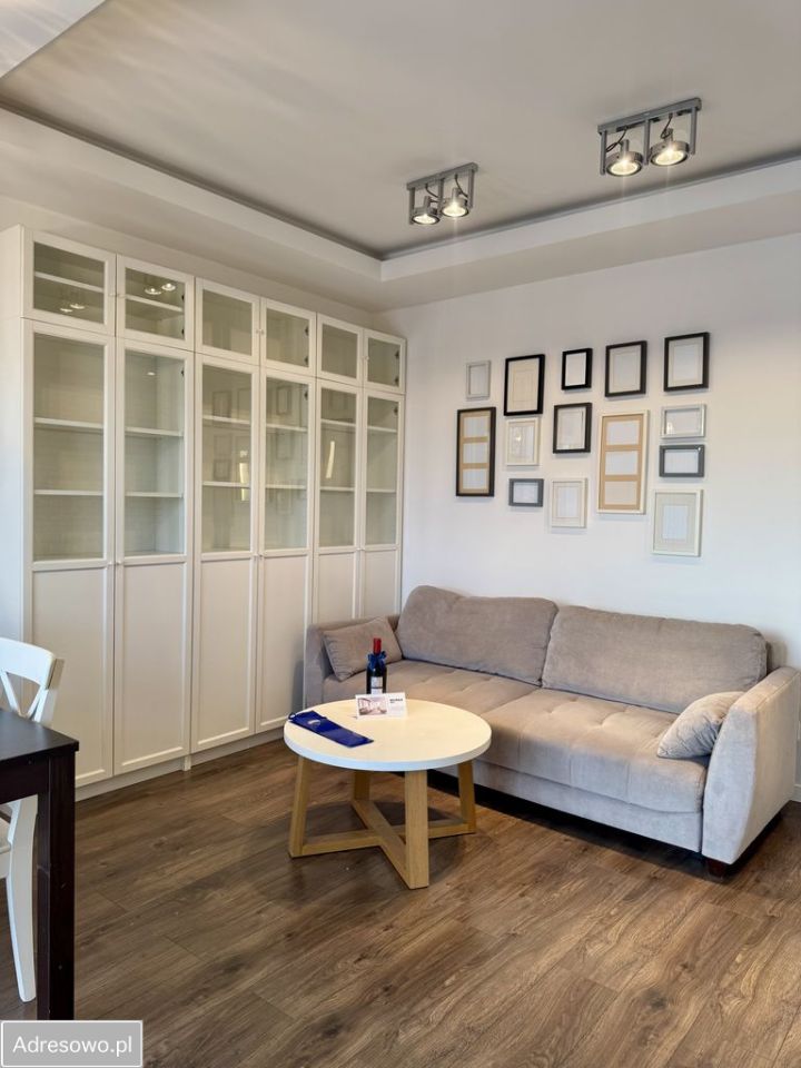 Mieszkanie 3-pokojowe Warszawa Wilanów, ul. Adama Branickiego. Zdjęcie 1