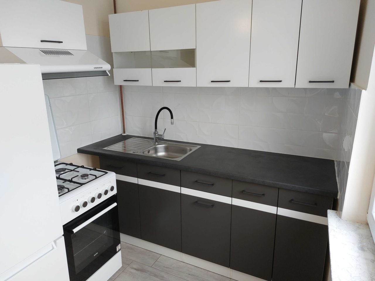 Mieszkanie 2-pokojowe Ostrowiec Świętokrzyski, os. Słoneczne. Zdjęcie 5