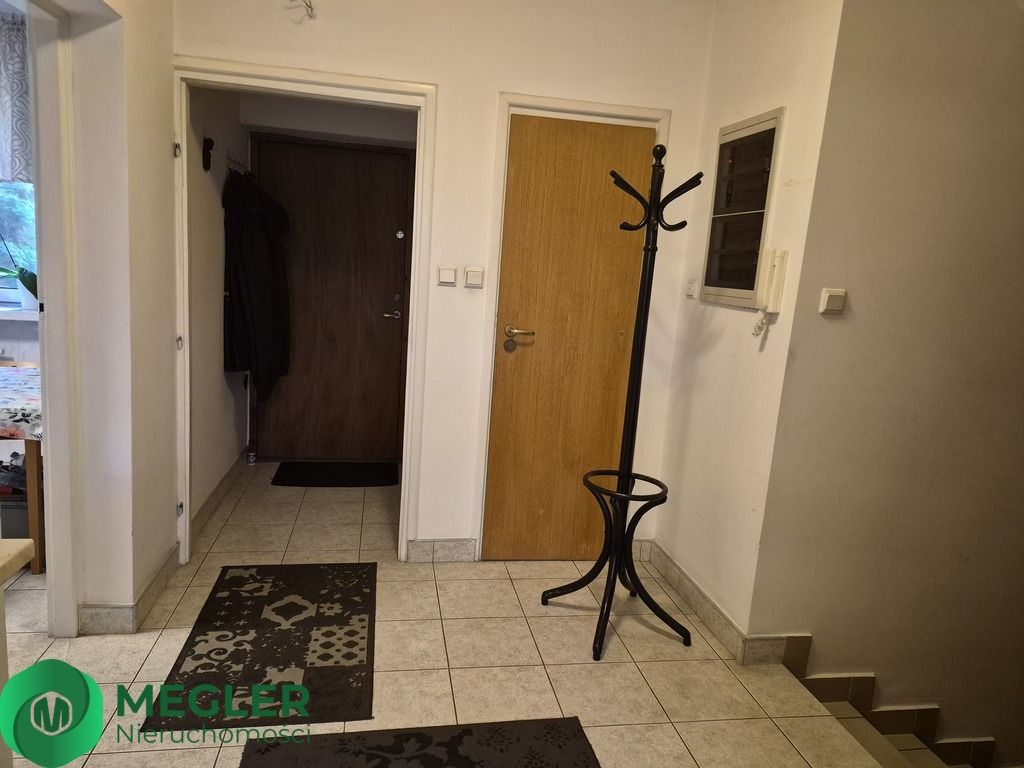 dom szeregowy, 6 pokoi Milanówek. Zdjęcie 7