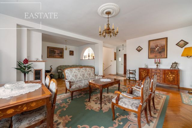 dom wolnostojący, 15 pokoi Warszawa Wawer, ul. Kadetów. Zdjęcie 9