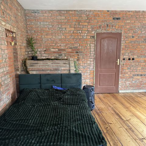 dom wolnostojący, 10 pokoi Czernica. Zdjęcie 35