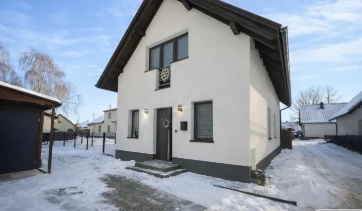 dom wolnostojący, 4 pokoje Niepołomice, ul. Portowa