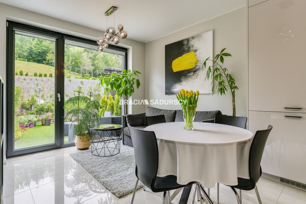 Mieszkanie 4-pokojowe Myślenice, ul. Zacisze. Zdjęcie 1