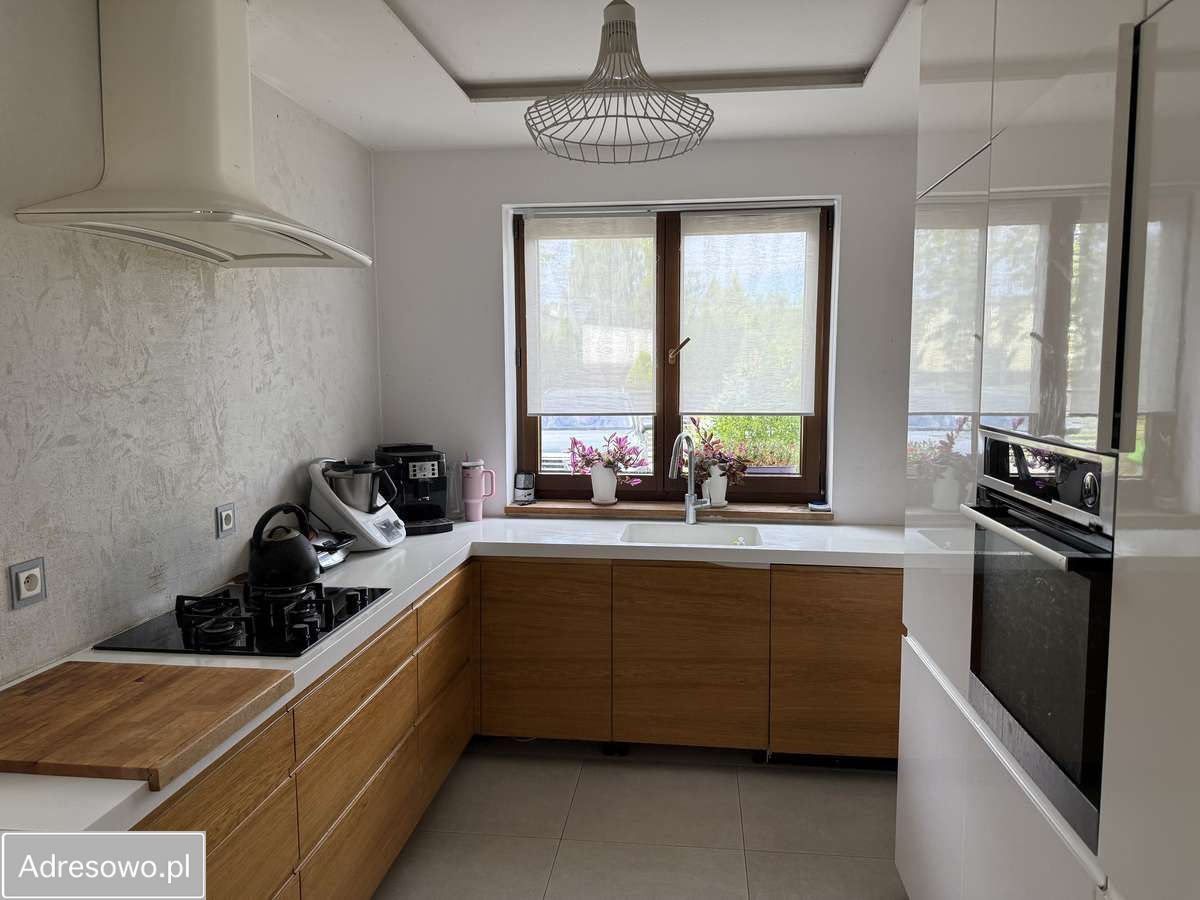 bliźniak, 6 pokoi Brwinów. Zdjęcie 7