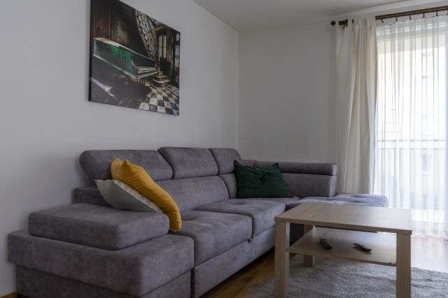 Mieszkanie 3-pokojowe Tarczyn, ul. ks. Czesława Oszkiela. Zdjęcie 1