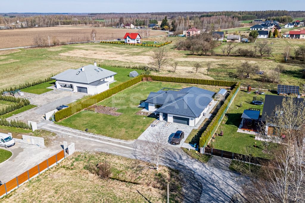 dom wolnostojący, 4 pokoje Trzciana. Zdjęcie 23