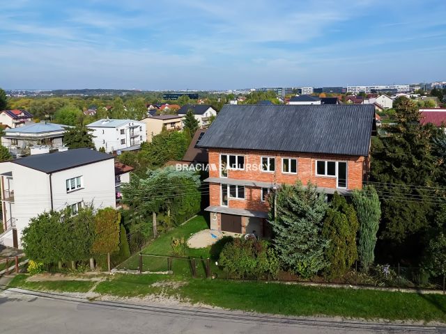 dom wolnostojący, 11 pokoi Kraków Dębniki, ul. Aleksandra Zelwerowicza. Zdjęcie 22