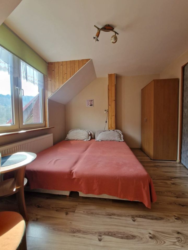 dom wolnostojący, 9 pokoi Jelenia Góra Jagniątków. Zdjęcie 23