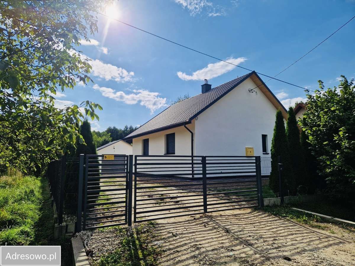 dom wolnostojący, 2 pokoje Ropczyce, ul. Rolnicza