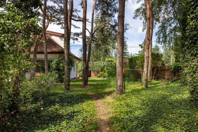 dom wolnostojący, 5 pokoi Laski, ul. Podleśna. Zdjęcie 7
