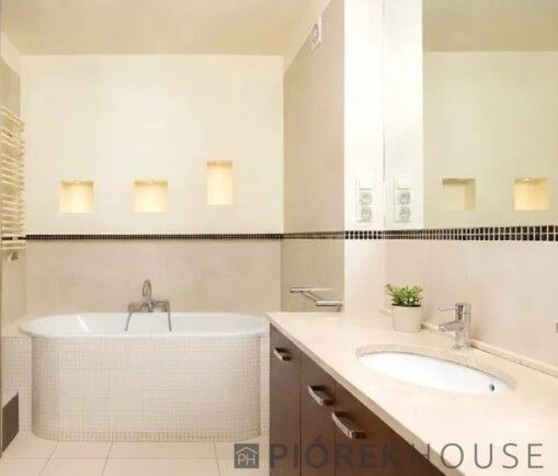 Mieszkanie 5-pokojowe Warszawa Włochy, ul. Aleje Jerozolimskie. Zdjęcie 8